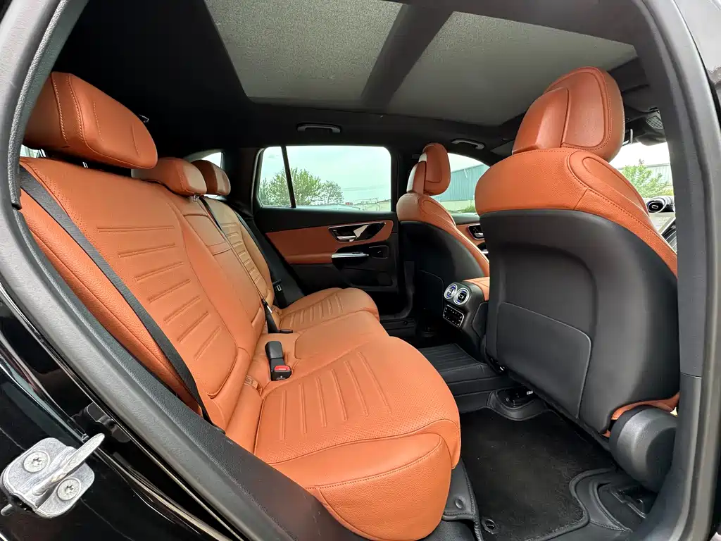 Mercedes-Benz GLC 2024 GLC 300 L 4MATIC 5 мест