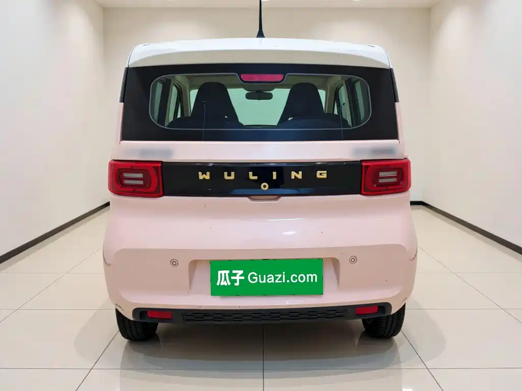 Wuling MINIEV — миниатюра 5