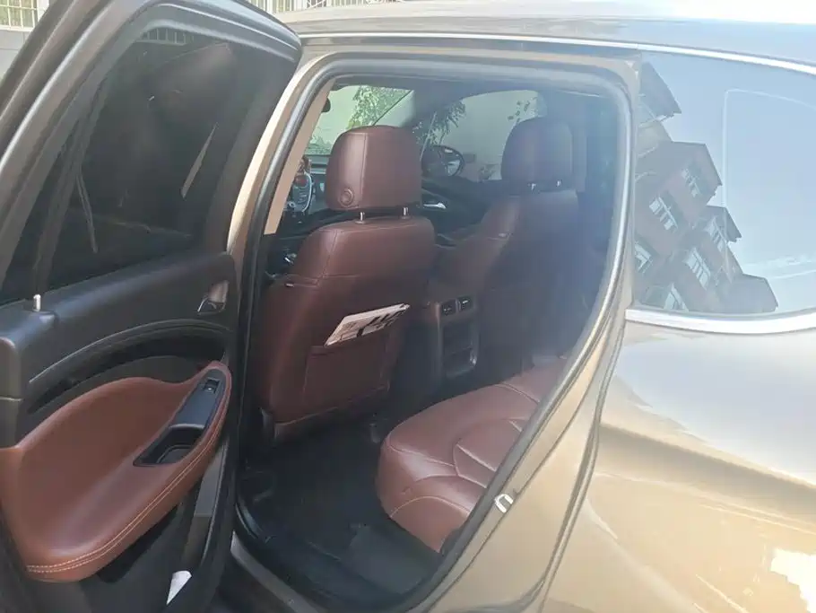 Buick Envision Plus — миниатюра 11