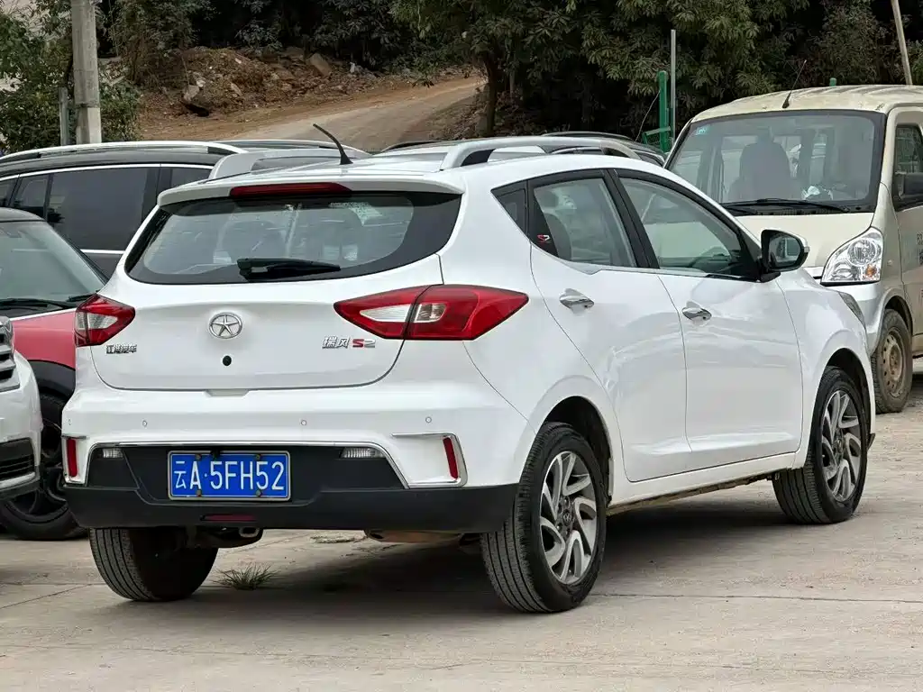 JAC Refine S2 — миниатюра 3