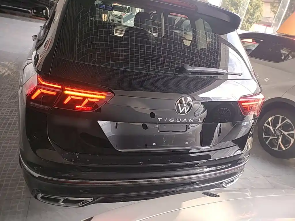 Volkswagen Tiguan L — миниатюра 6