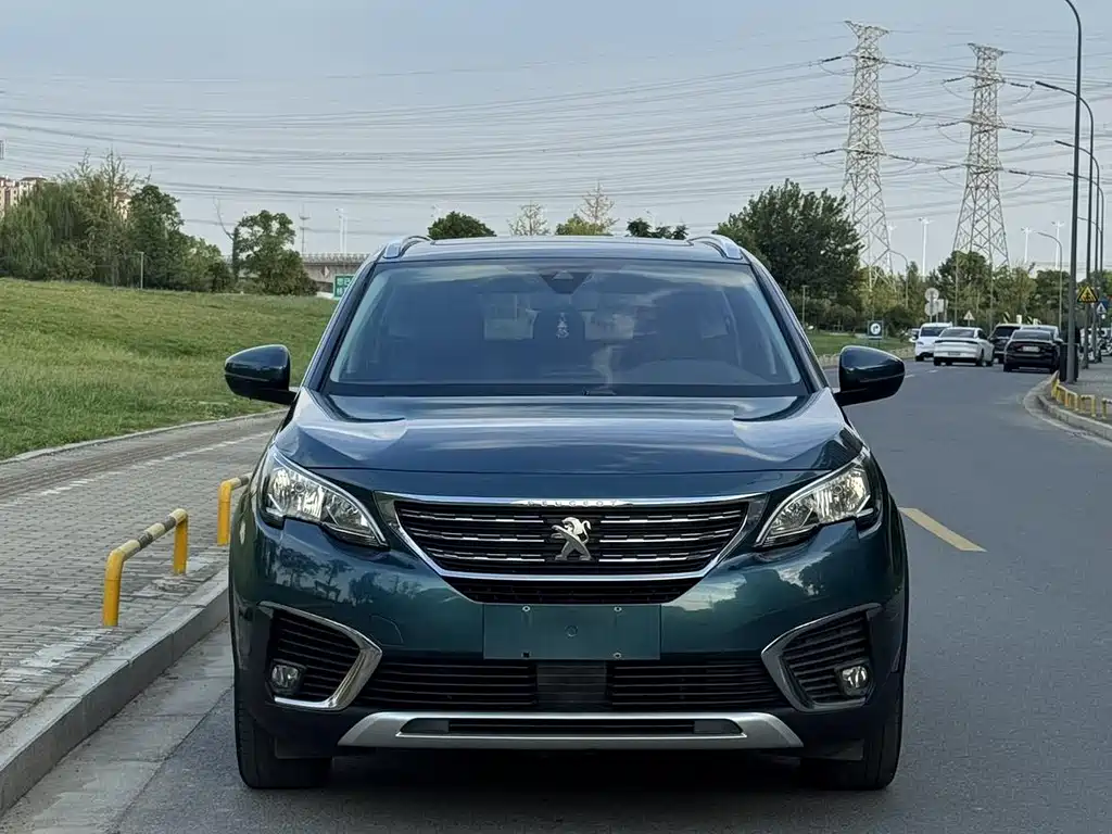 Peugeot 5008 — миниатюра 2