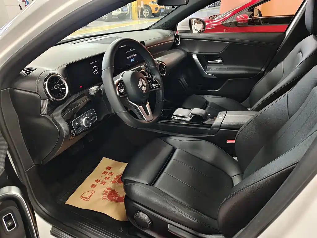 Mercedes-Benz A-Class — миниатюра 5
