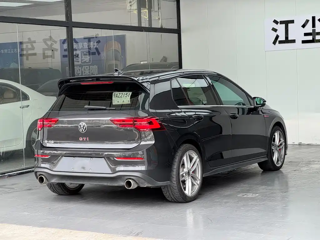Volkswagen Golf GTI — миниатюра 8