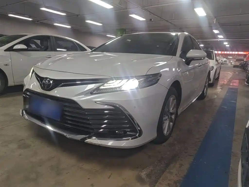 Купить Toyota Camry