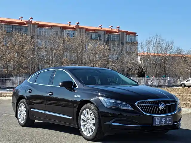 BUICK LACROSSE
