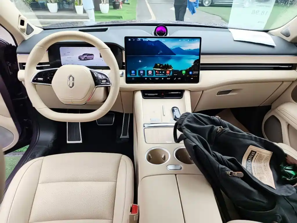 AITO AITO M5 — миниатюра 10