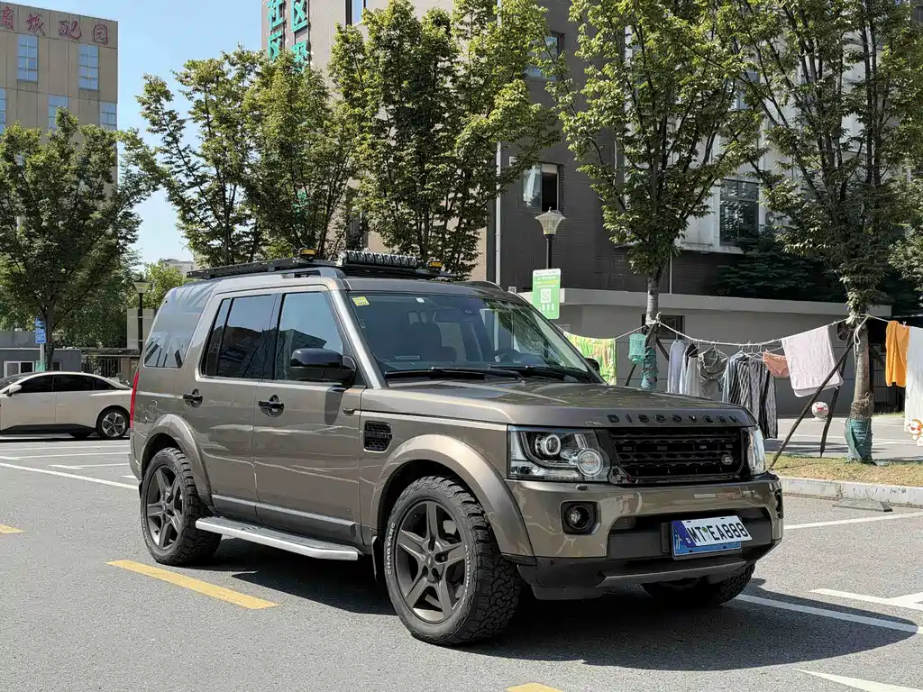 Land Rover Discovery — миниатюра 5