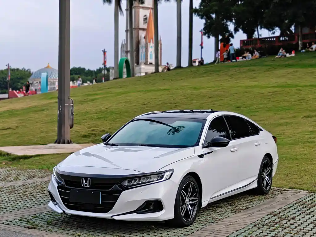 Купить Honda Accord