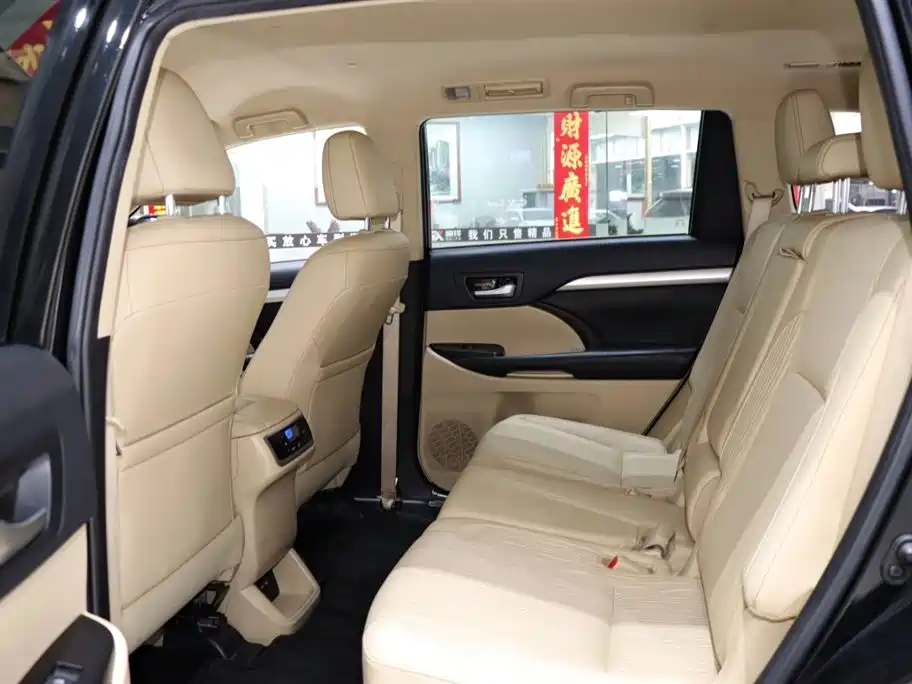 Toyota Highlander — фотографии объявления, Фото 11
