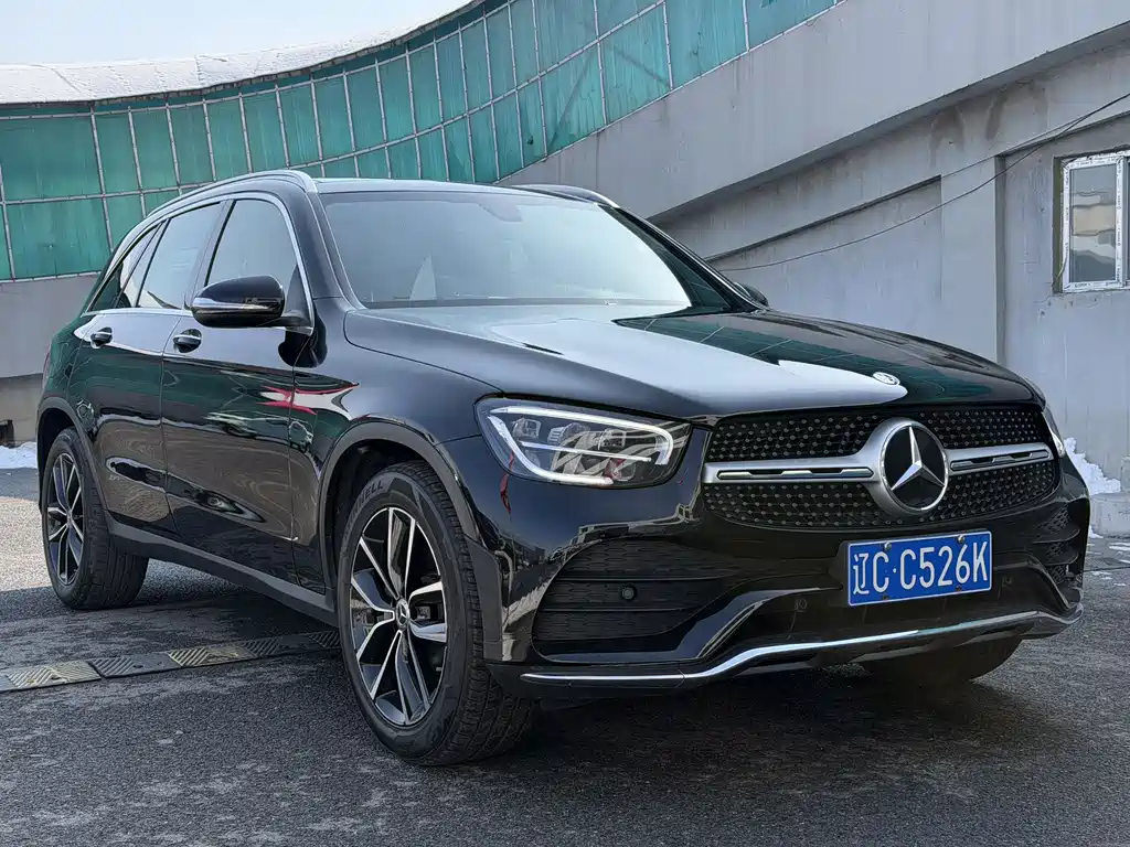 MERCEDES-BENZ GLC