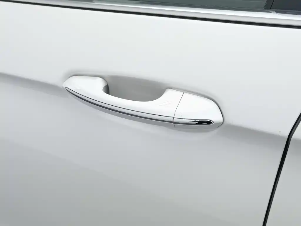 Ford Edge — миниатюра 18