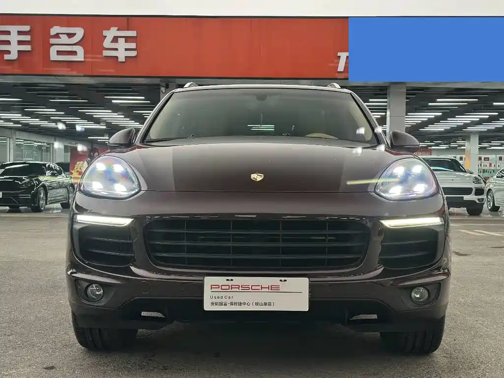 PORSCHE CAYENNE