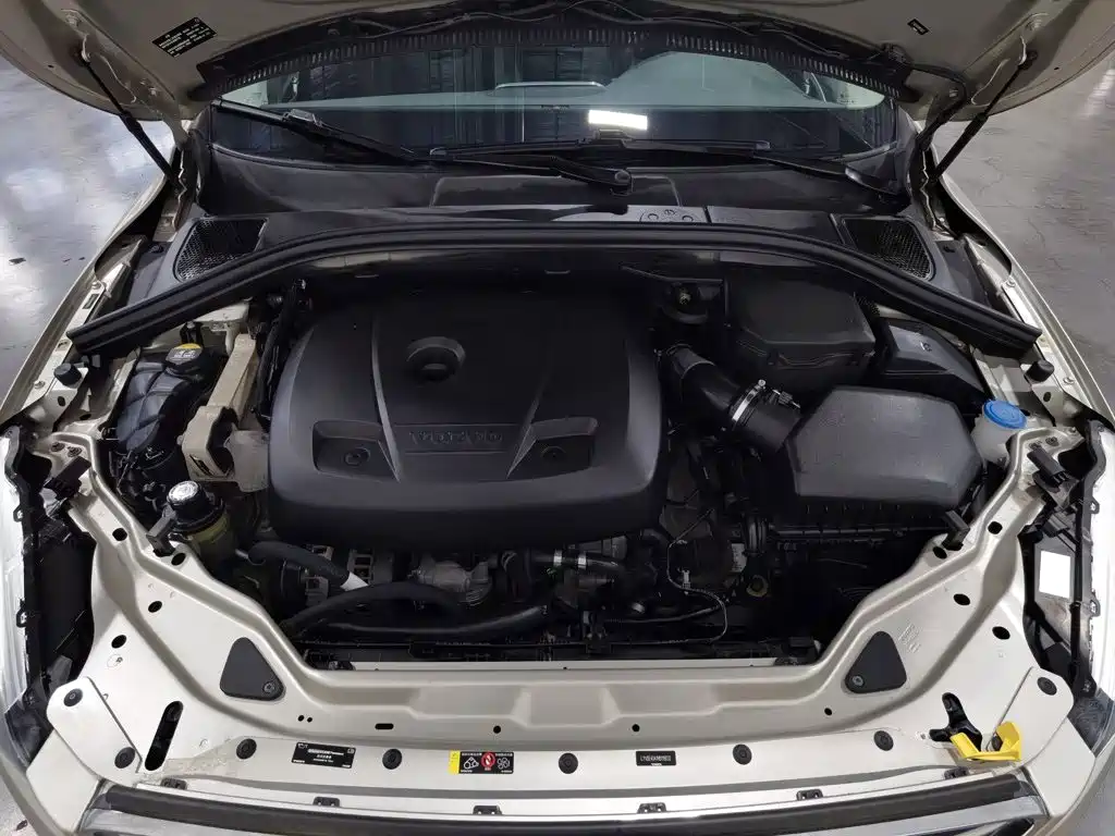 Volvo XC60 — миниатюра 6