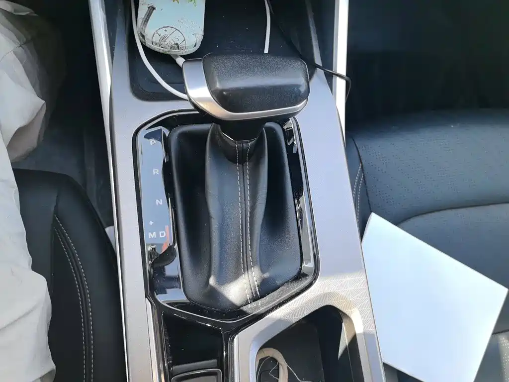Geely Emgrand — миниатюра 7