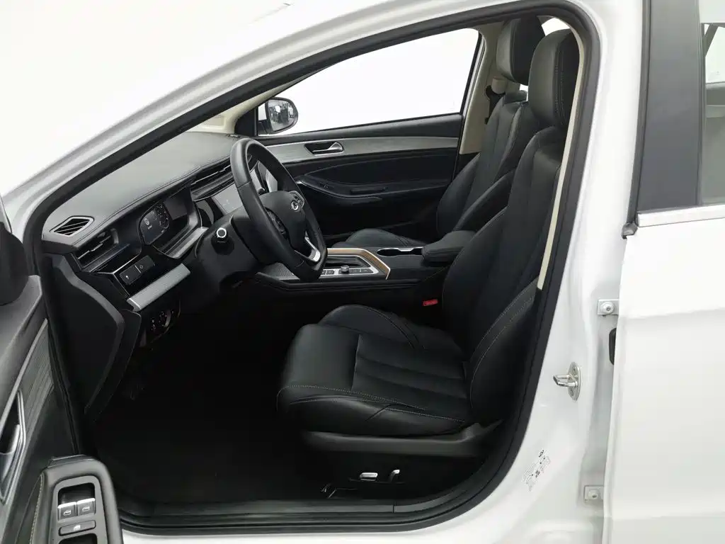 Chery Arrizo 5 PLUS — миниатюра 10