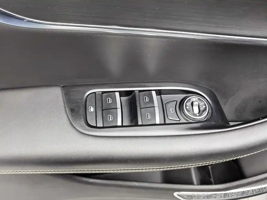 Chery Tiggo 8 — миниатюра 9