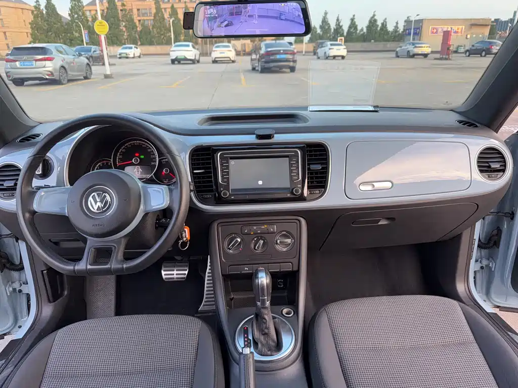 Volkswagen Beetle — миниатюра 9