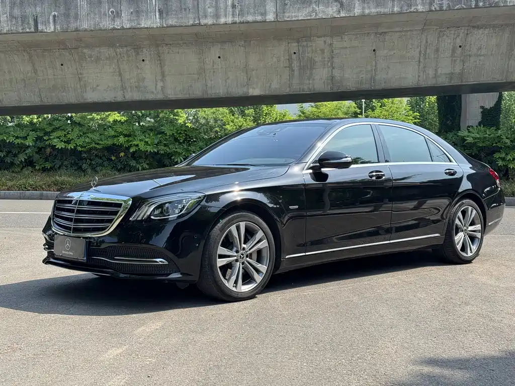 Mercedes-Benz S-Class 2020