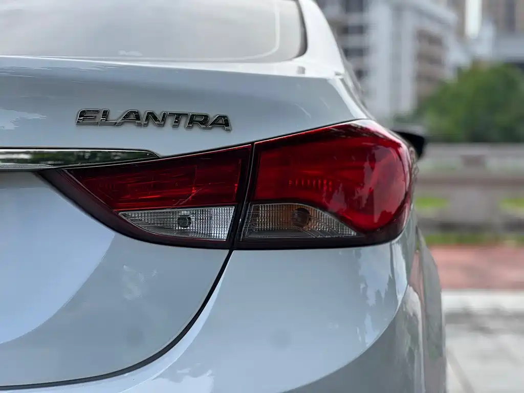 Hyundai Elantra Langdong — миниатюра 15