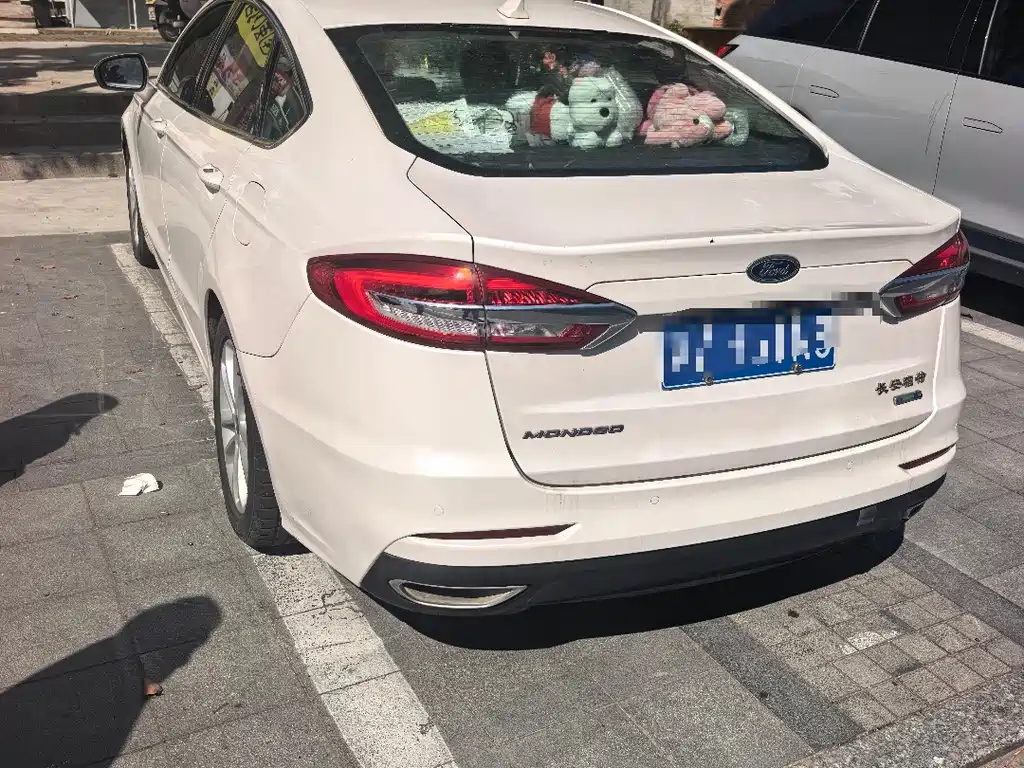 Ford Mondeo — миниатюра 4