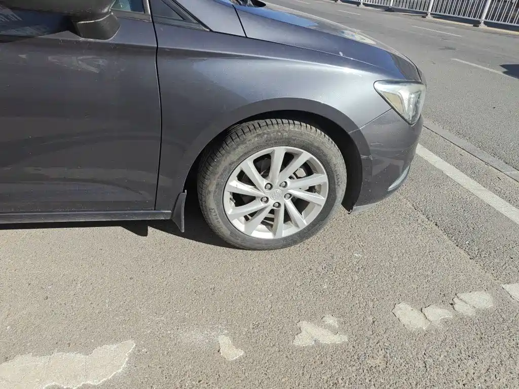 Buick Verano — миниатюра 24