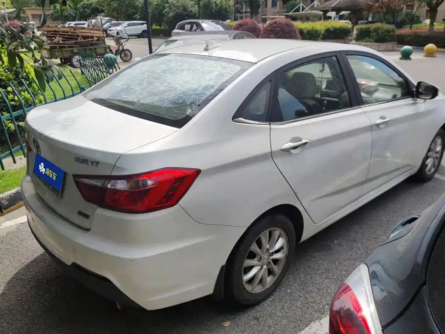 Changan V7 — миниатюра 3
