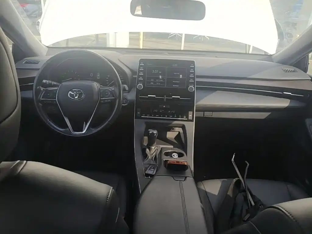 Toyota Avalon — миниатюра 10