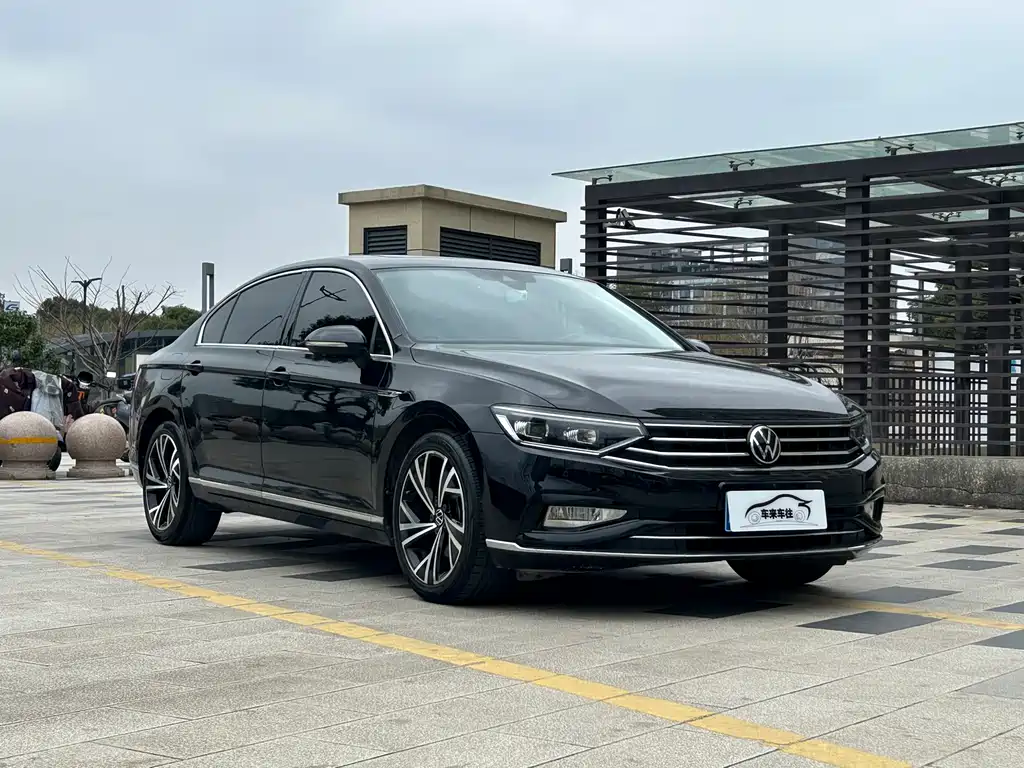 Volkswagen Magotan 2021 330TSI DSG 30