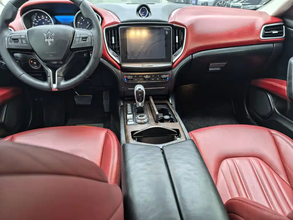 Maserati Ghibli — миниатюра 7