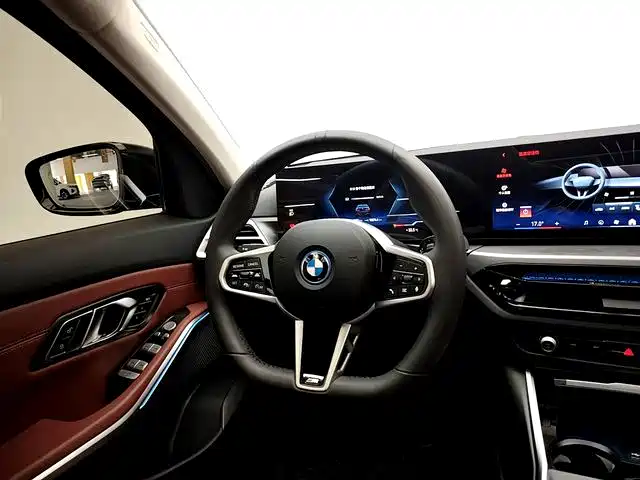 BMW i3 — миниатюра 11