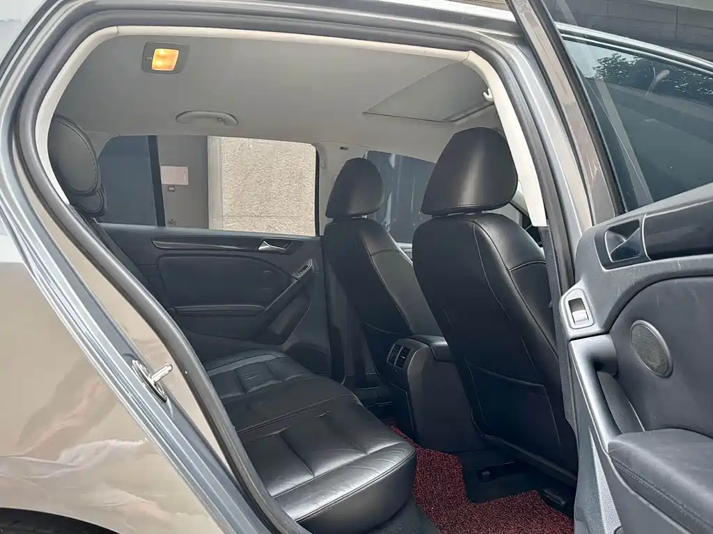 Volkswagen Golf — миниатюра 5