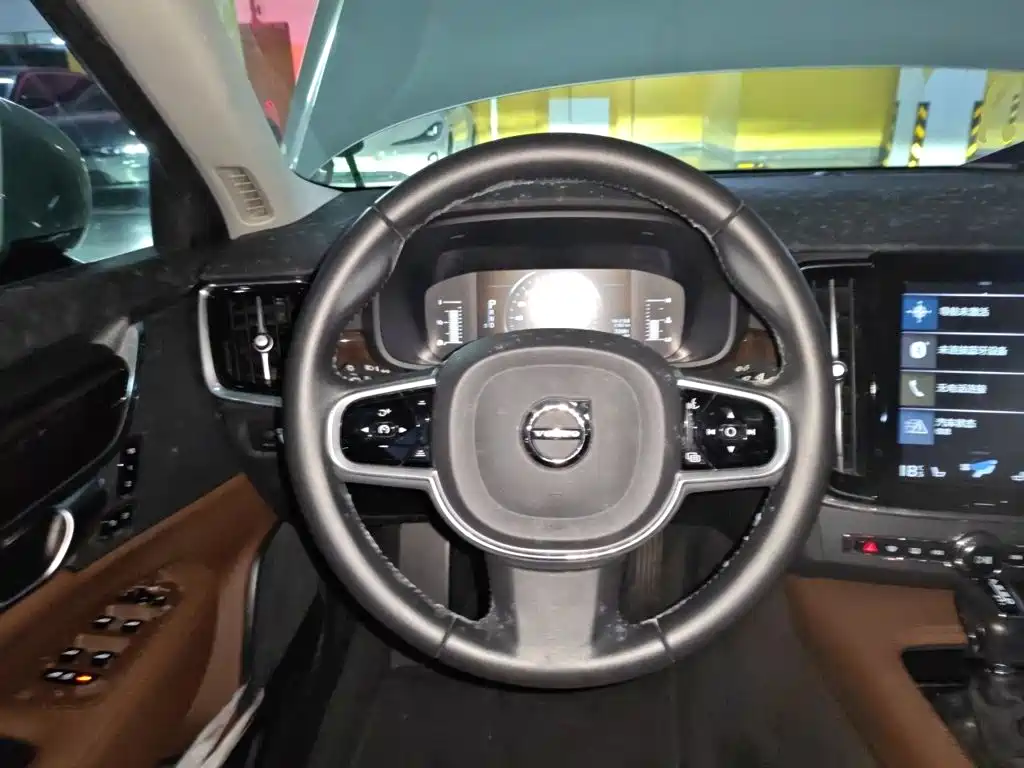 Volvo S90 — миниатюра 7