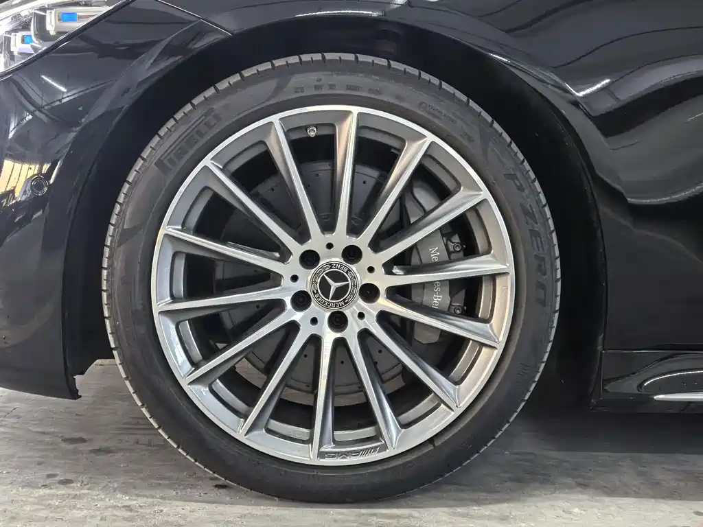 Mercedes-Benz S-Class — миниатюра 9