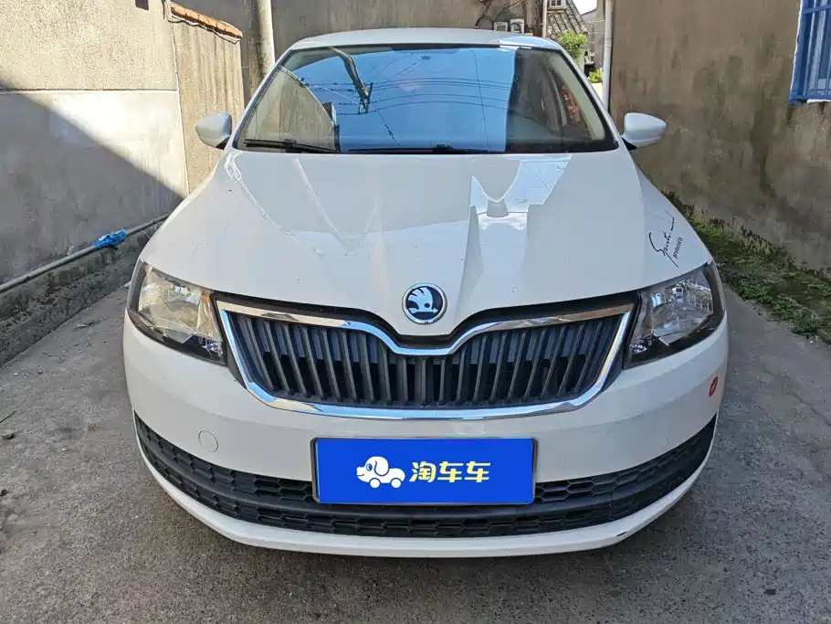 Skoda Rapid Spaceback — миниатюра 2