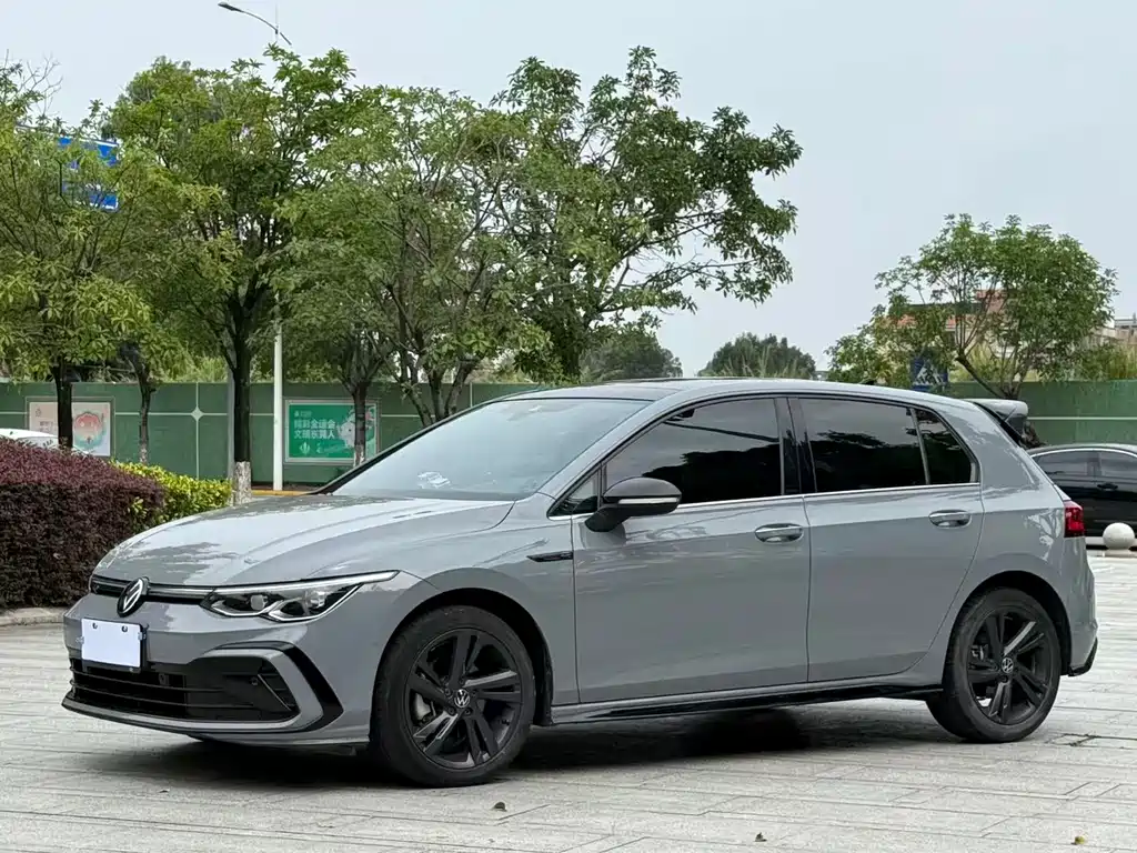 Купить Volkswagen Golf