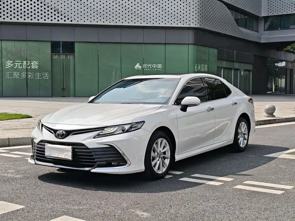 Toyota Camry 2021 2.0G Luxury