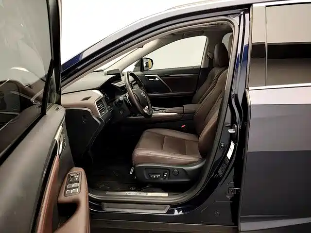Lexus RX — миниатюра 12