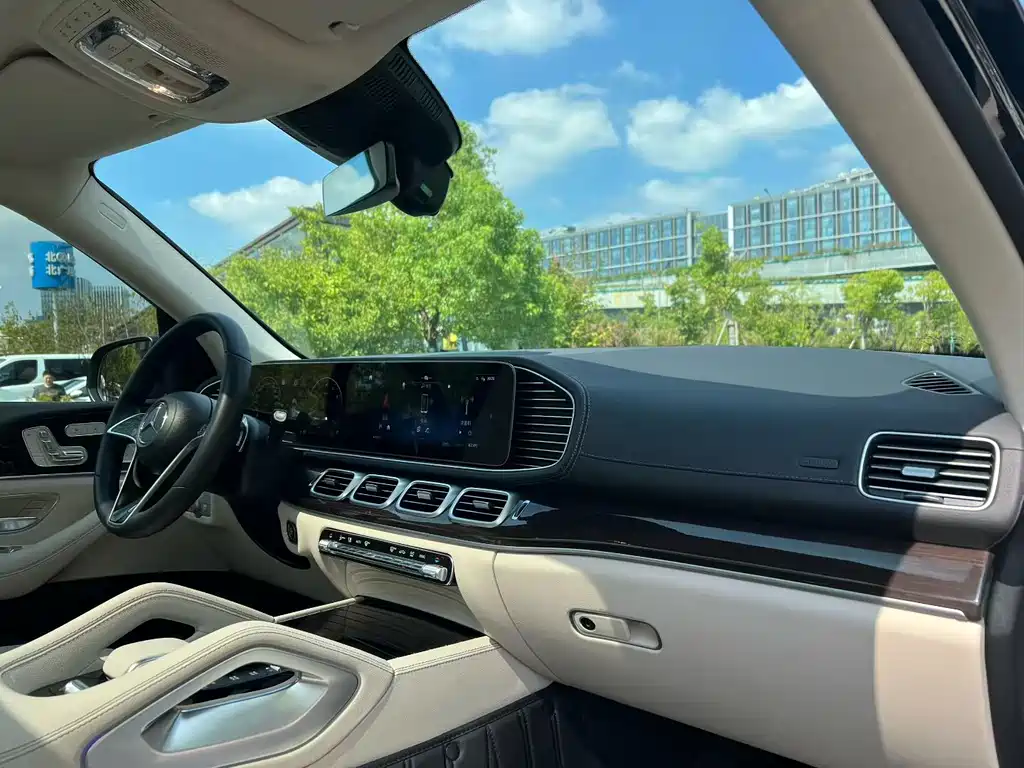 MERCEDES-BENZ  GLE