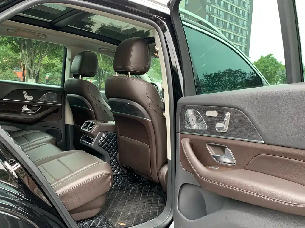 Mercedes-Benz GLE (Import) — миниатюра 17
