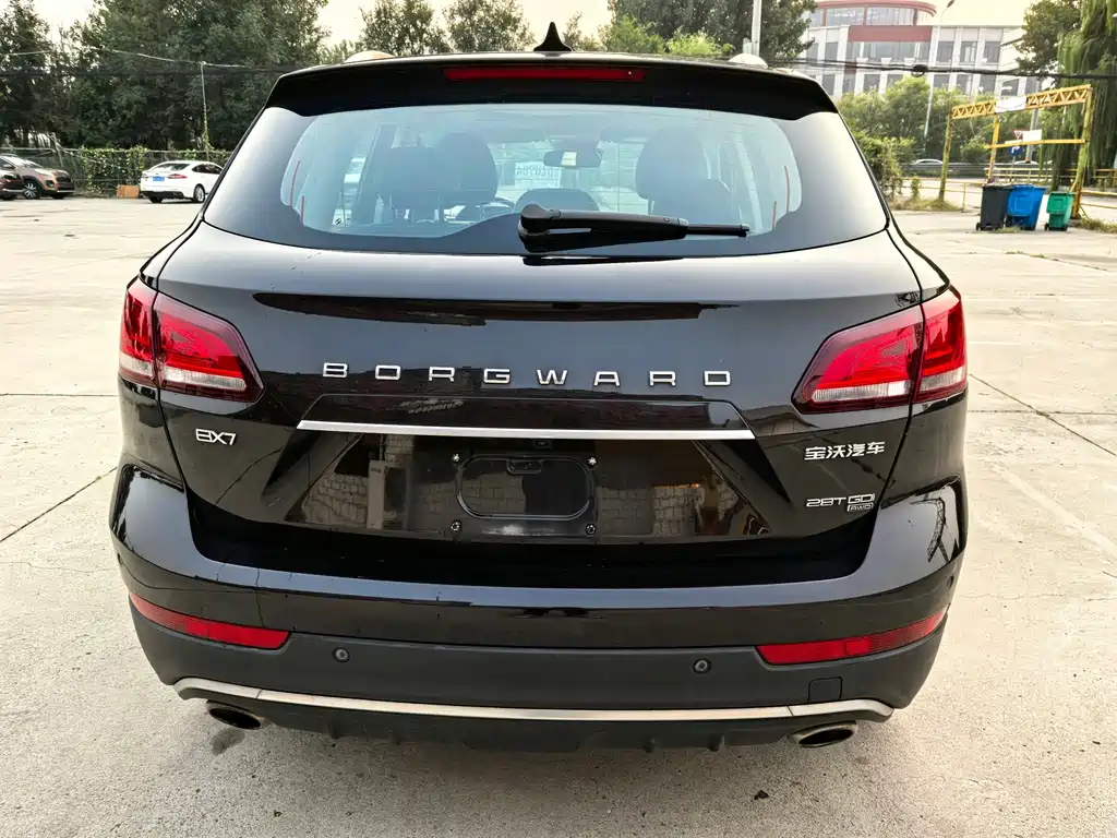 Borgward BX7 — миниатюра 6