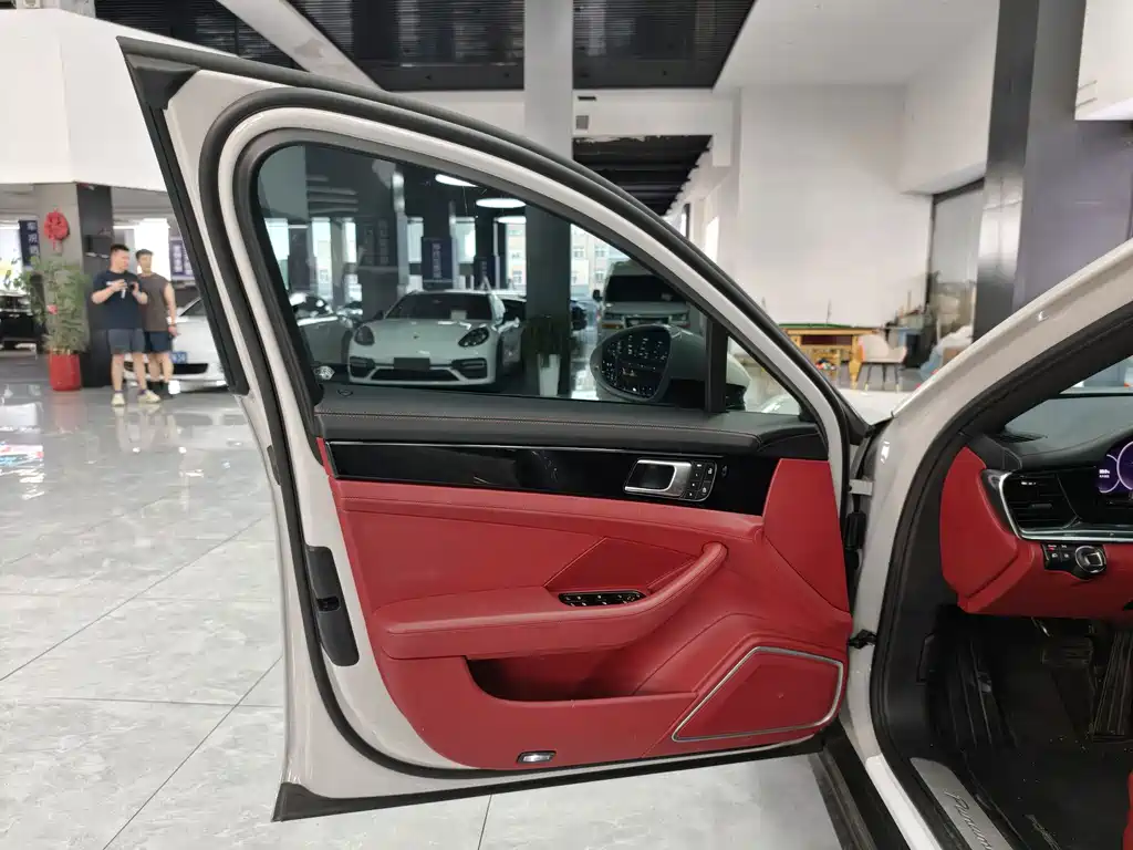 Porsche Panamera — миниатюра 11