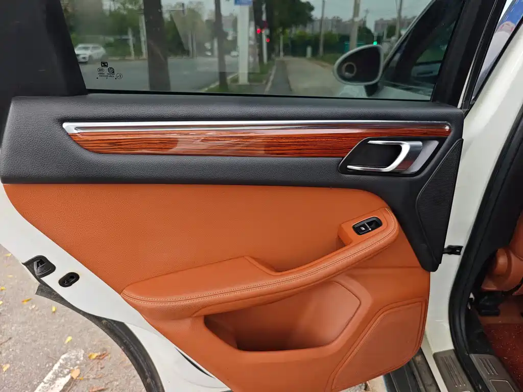 Zotye Zotye SR9 — миниатюра 10