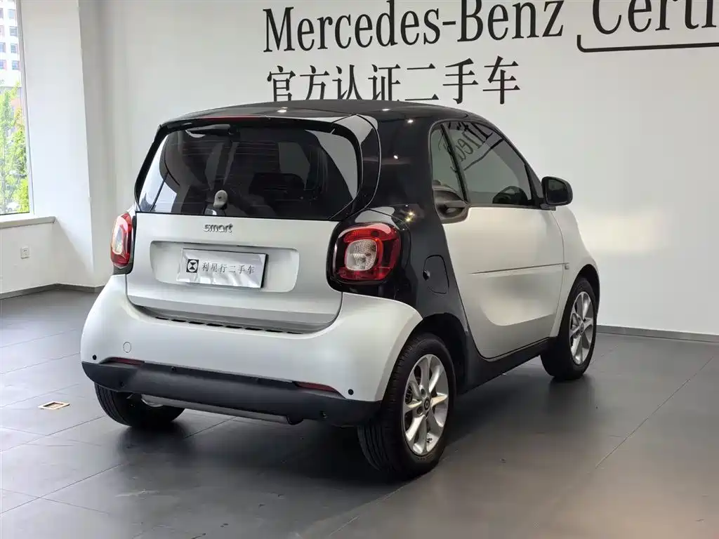 Smart fortwo 2015 1.0L 52