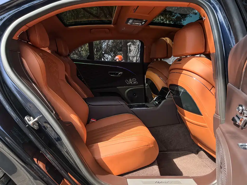 BENTLEY FLYING SPUR PLUG IN HYBRID