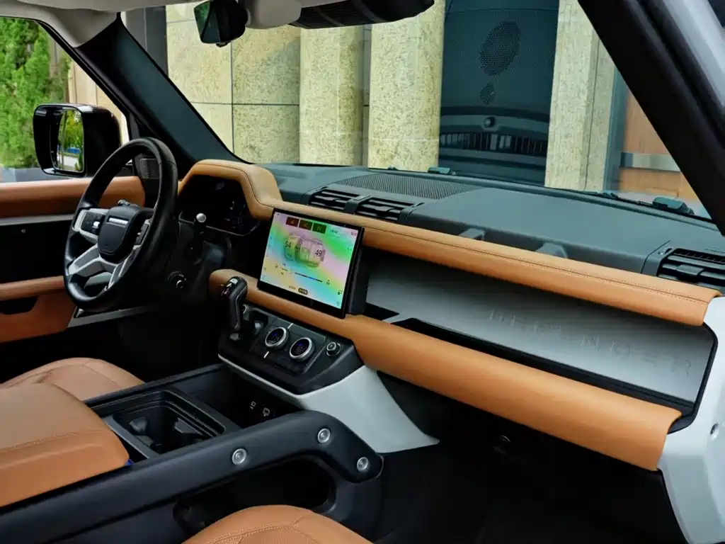 Land Rover Defender — миниатюра 11