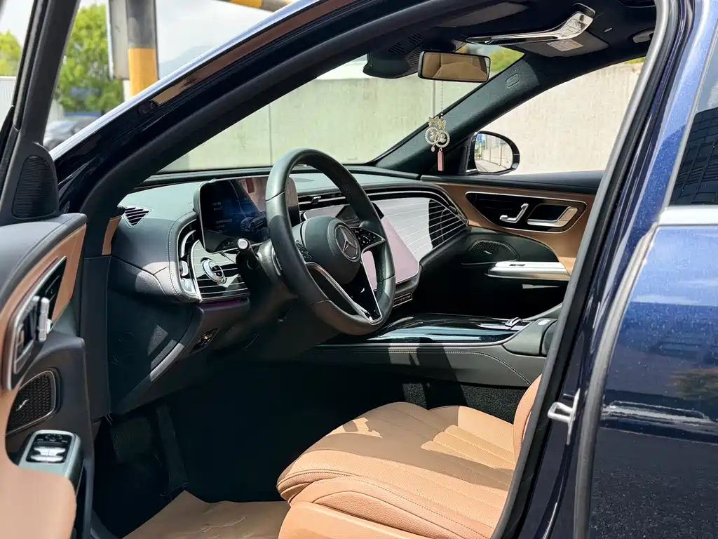 Mercedes-Benz E-Class E 2024 E 260 L