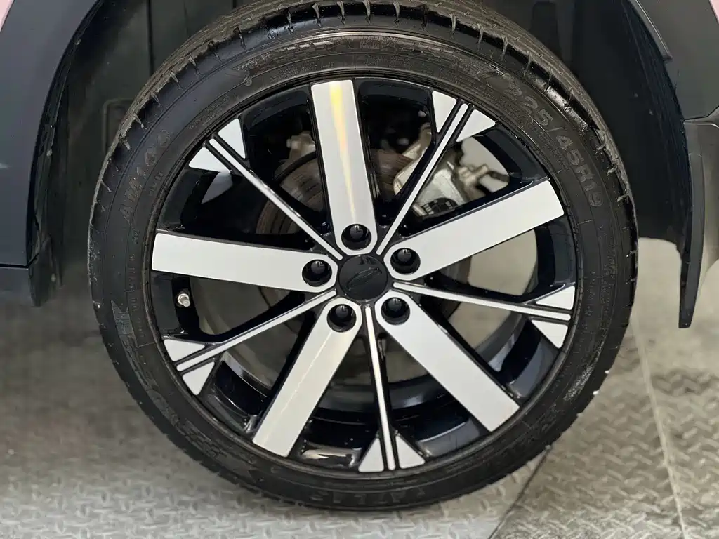 Geely Icon — миниатюра 22