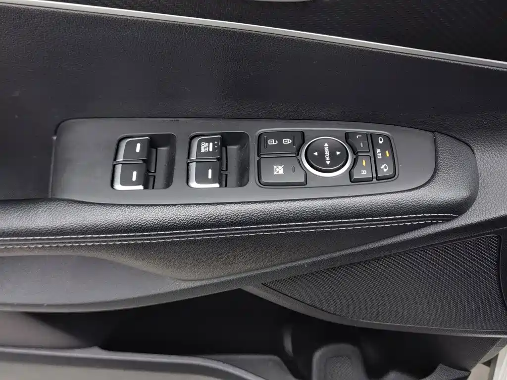 Kia Sorento — миниатюра 9