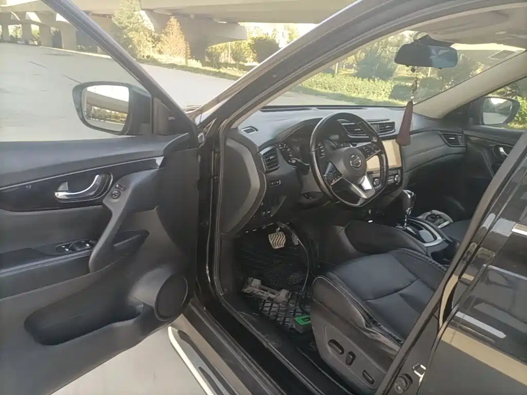 Nissan X-Trail — миниатюра 16